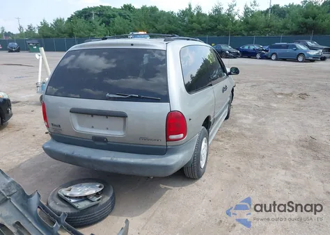 1997 Dodge Grand Caravan Se z USA, uszkodzony, nr VIN 1B4GP44R2VB303249